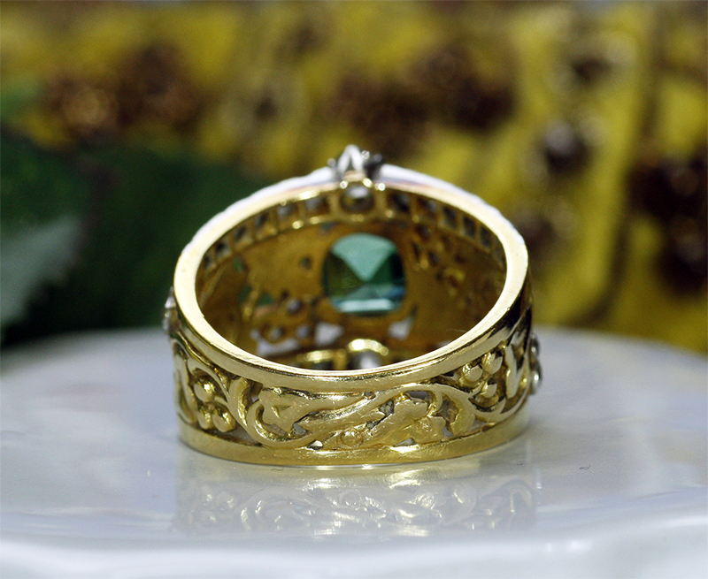 20世紀のジュエリー 写真集「Jewels of Fantasy」 Antique Gallery Soleil アンティークジュエリー / 蔦の葉
